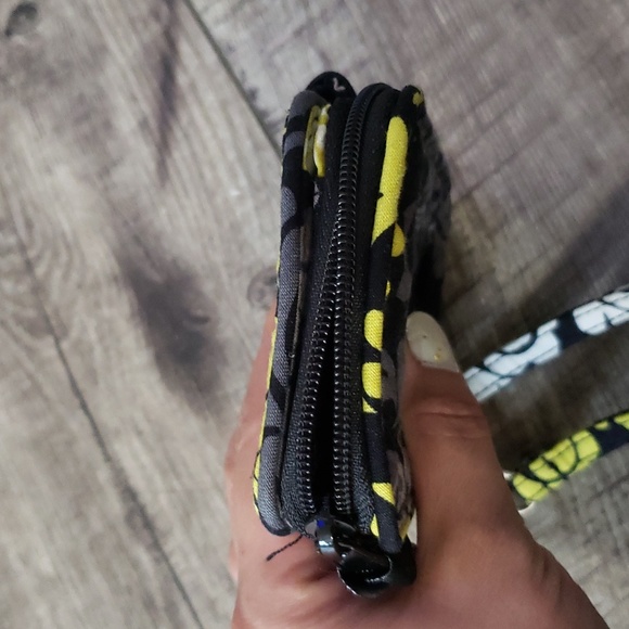 Vera Bradley Zip around wallet Baroque black yellow white floral - Picture 7 of 12